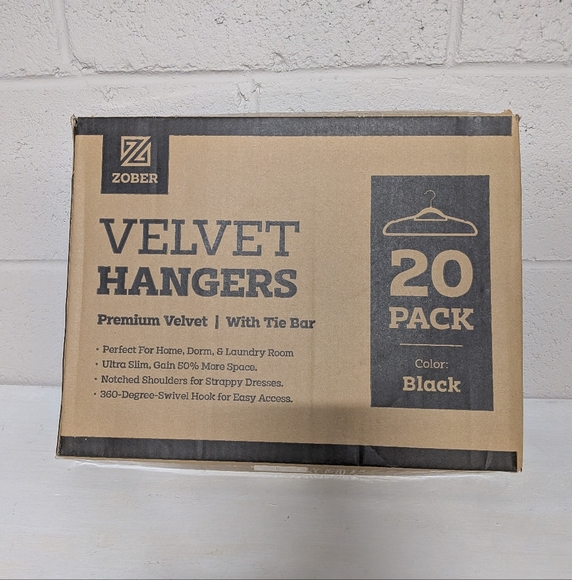 Zober Other - Black Velvet Clothing Hangers W/Tie Bar - Non-Slip, Swivel Hook, 20 pack, NWT
